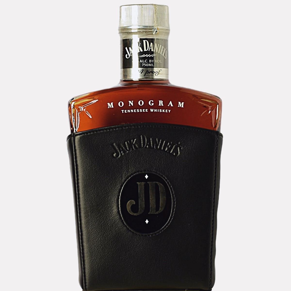 ウイスキー Jack Daniel's MONOGRAM Tennessee Whiskey Jack Daniel's Monogram Tennessee Whiskey Box and Bottle